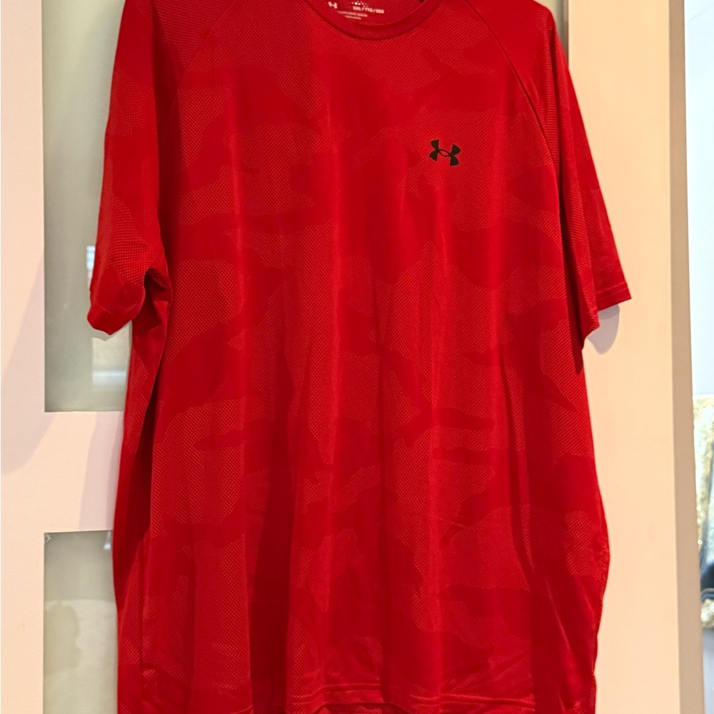 Under Armour Men's Vibrant Red Short Sleeve Tee